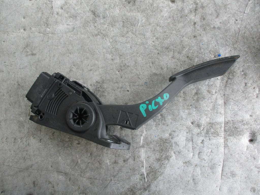 NISSAN PIXO ELECTRIC ACCELERATOR THROTTLE PEDAL 4940068K40