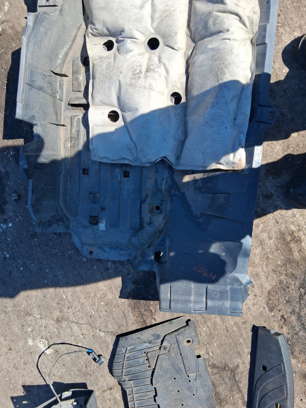2021 MERCEDES BENZ W907 SPRINTER ENGINE UNDER TRAY