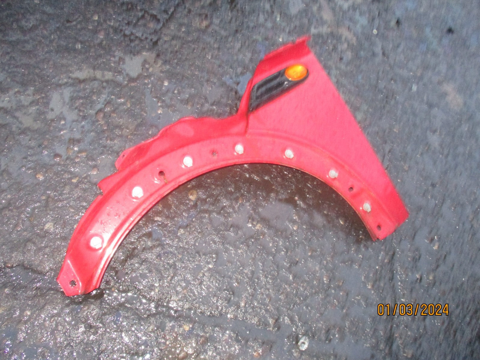 BMW MINI COOPER CLUBMAN 2011 R55 NSF PASSENGER SIDE WING PANEL CHILI RED 851