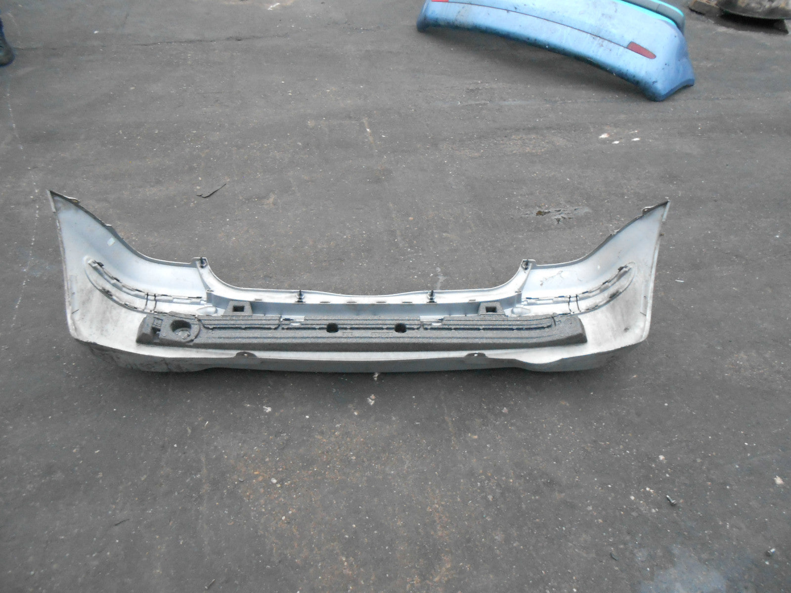 MERCEDES A CLASS W168 2003 REAR BACK PLASTIC BUMPER SILVER