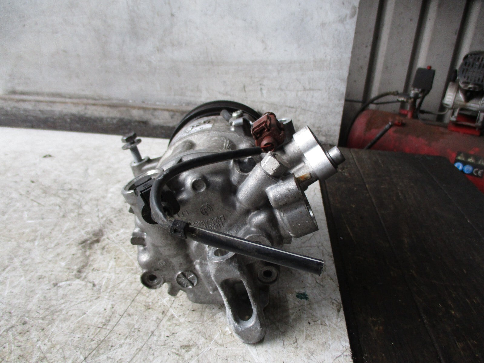 SKODA FABIA 2021 AIR CON COMPRESSOR 3Q0816803B REF 9