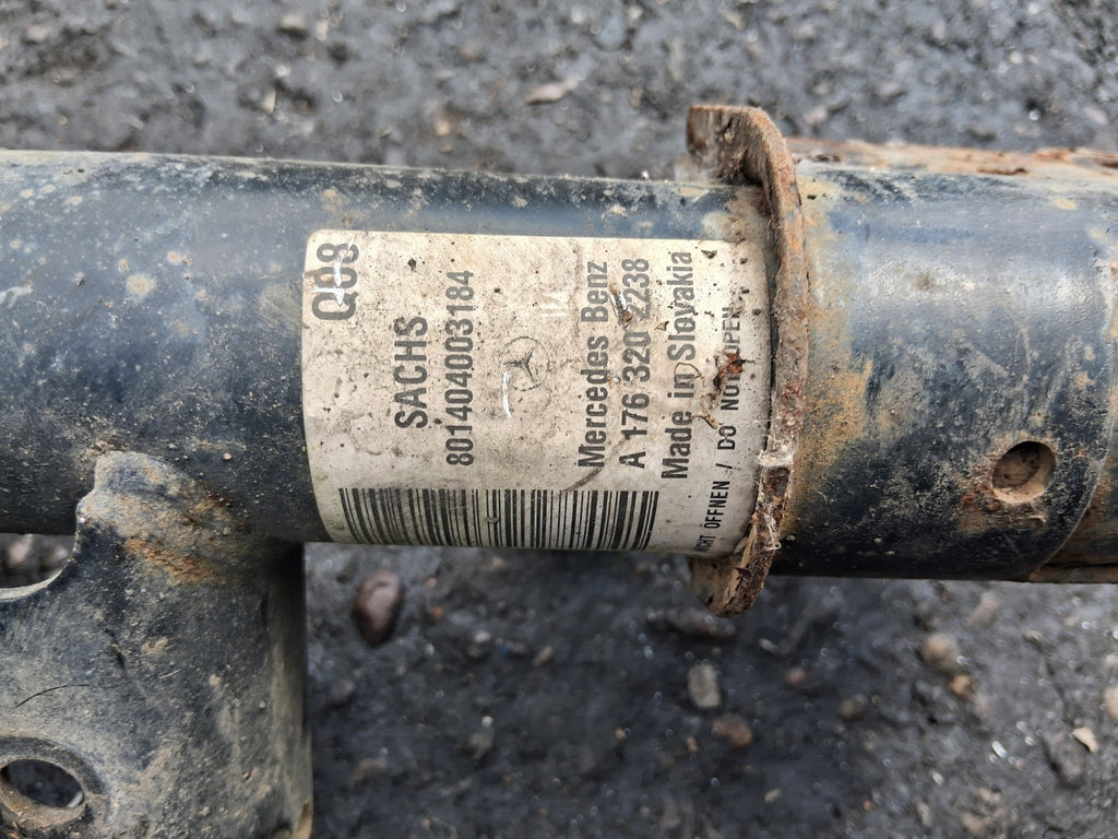 2016 MERCEDES BENZ CLA C117 OSF DRIVER FRONT RIGHT SUSPENSION LEG A1763202238