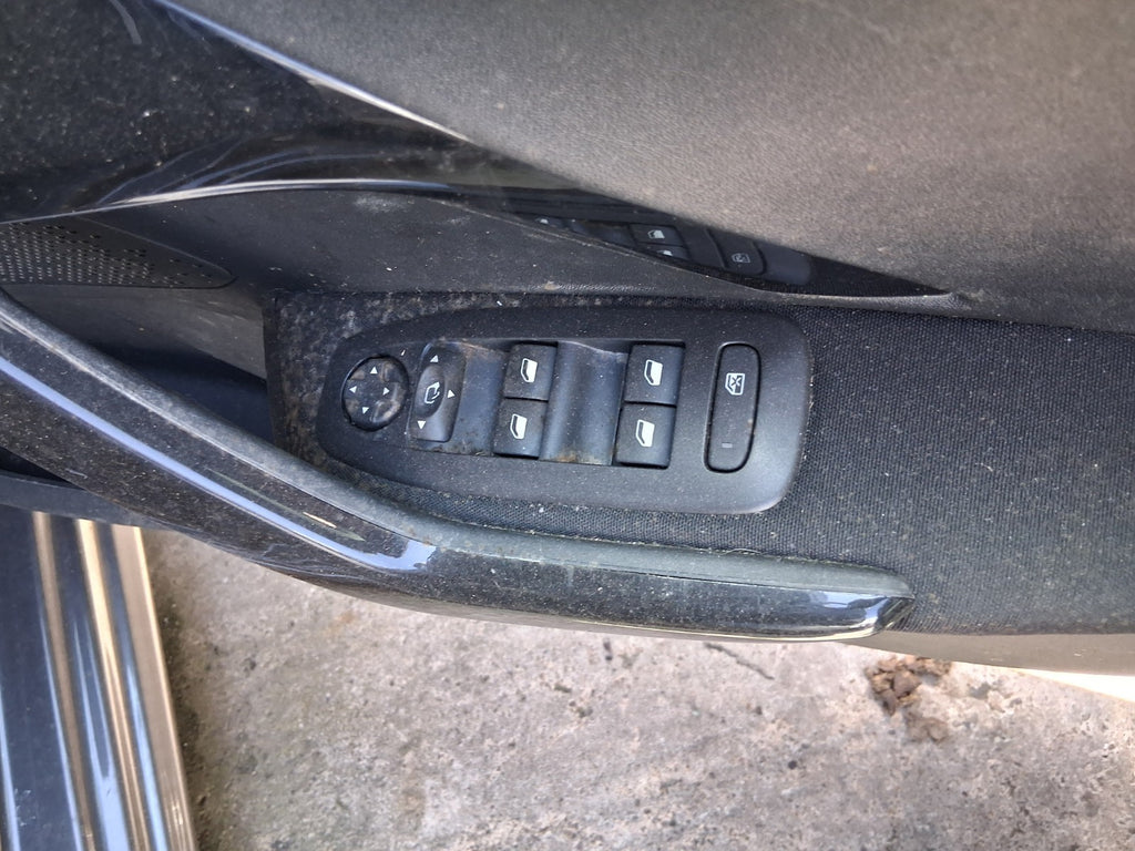 2019 PEUGEOT 208 MK1 OSF DRIVER SIDE FRONT RIGHT WINDOW CONTROL SWITCH