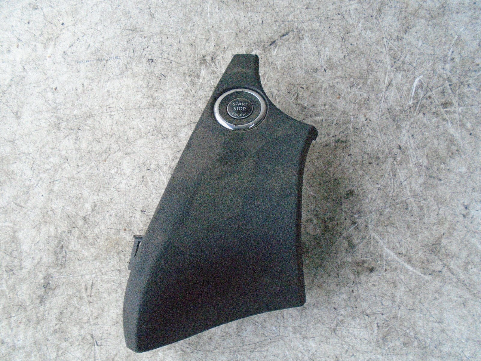 NISSAN QASHQAI J11 MK2 2019 START STOP CONTROL SWITCH SURROUND 684144EA3A