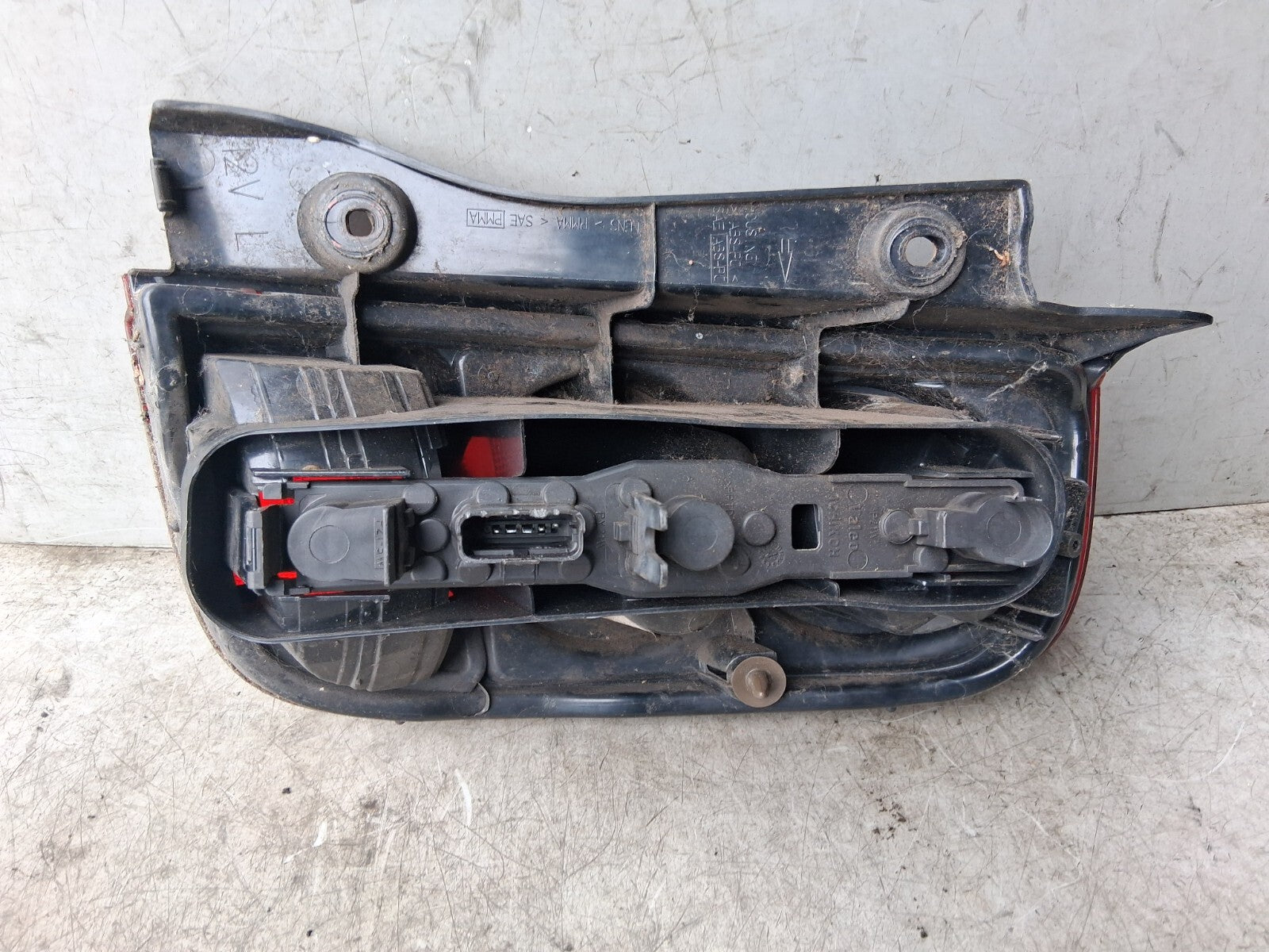 NISSAN MICRA 2006 K12 NSR PASSENGER SIDE REAR LEFT TAIL LIGHT