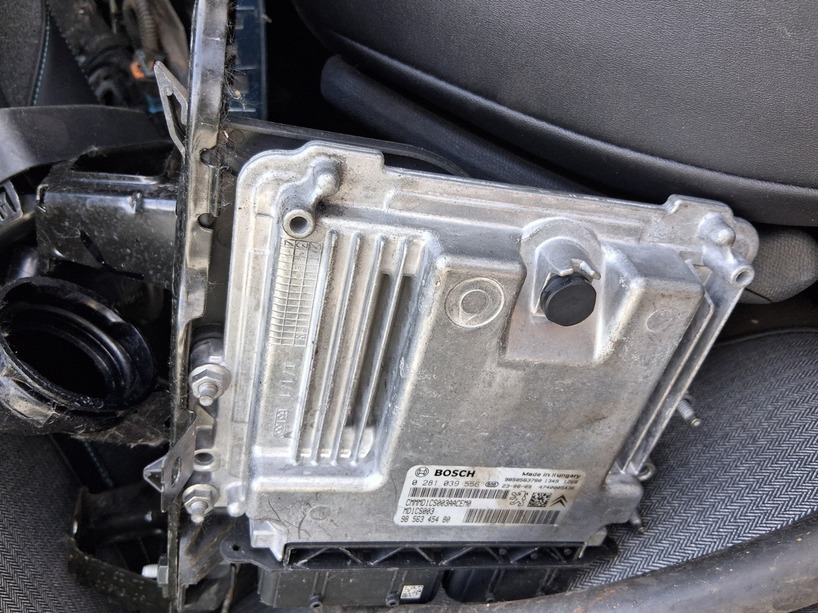 2023 PEUGEOT 5008 MK2 ECU ENGINE CONTROL UNIT MODULE 0281039556