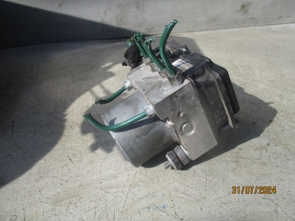 2005 VAUXHALL CORSA C ABS PUMP MODULATOR 13182319