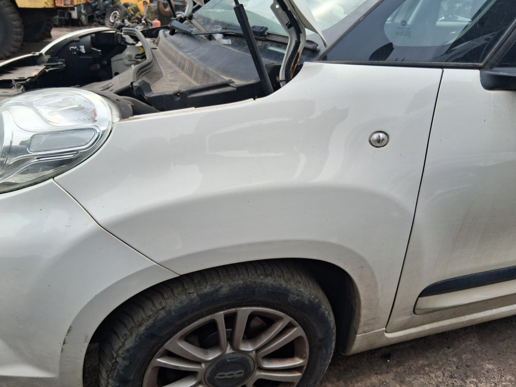 2019 FIAT 500L NSF PASSENGER SIDE FRONT WING PANEL WHITE BIANCO GELATO 934/A