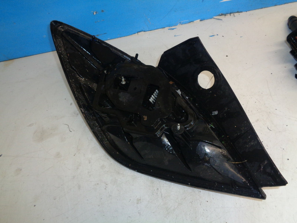 VAUXHALL ASTRA H MK5 OSR DRIVER SIDE REAR TAIL LIGHT 24451834