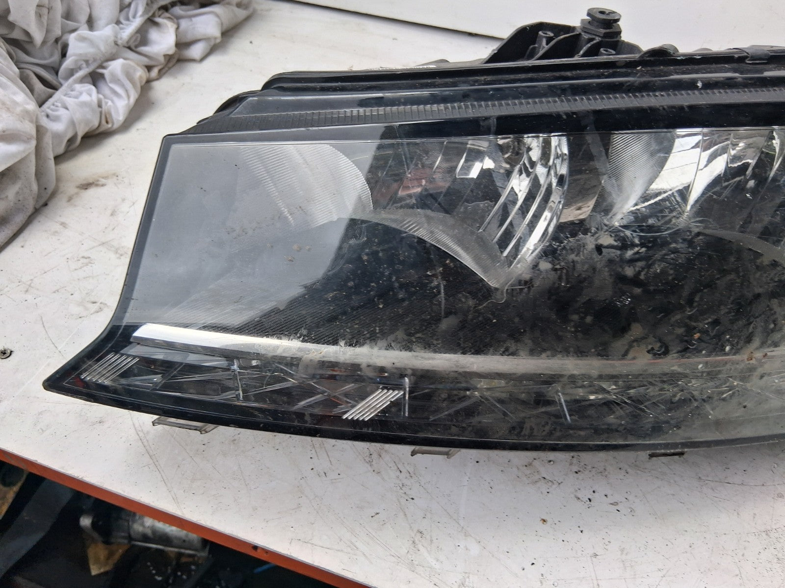 2019 SKODA FABIA MK3 NJ NSF PASSENGER SIDE FRONT LEFT HEADLIGHT 6V2941015D