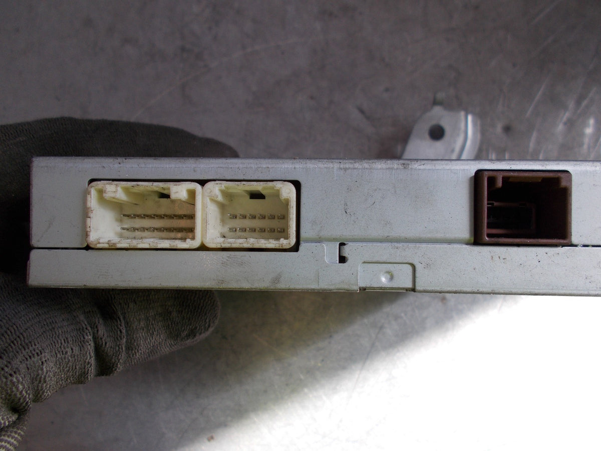 2010 TOYOTA AURIS 1.6 MULTIMEDIA CONTROL MODULE ECU UNIT 861A002010