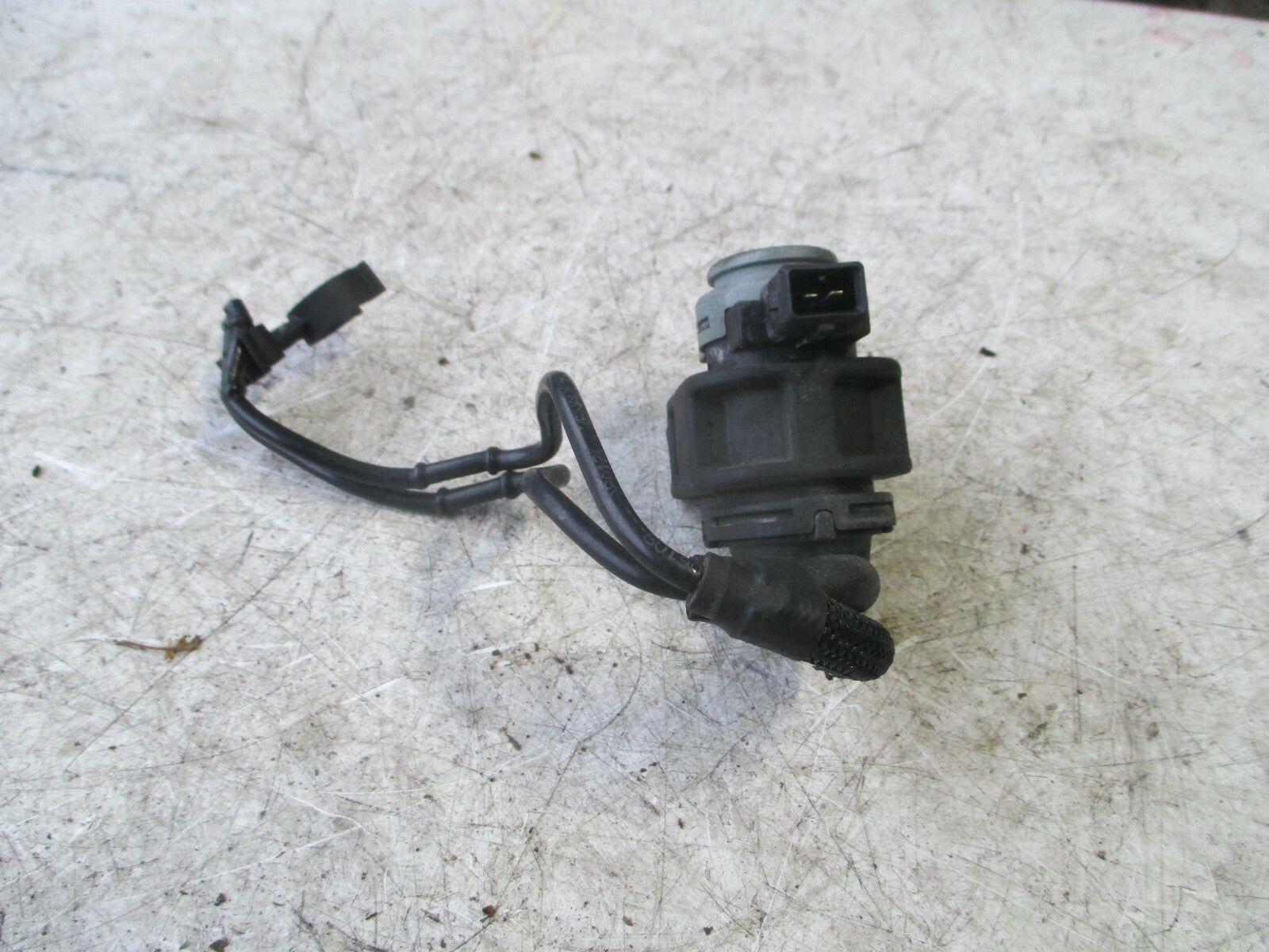 RENAULT SCENIC MK3 2012 2.0 DIESEL AIR INTAKE VACCUM SOLENOID VALAVE 8200575400