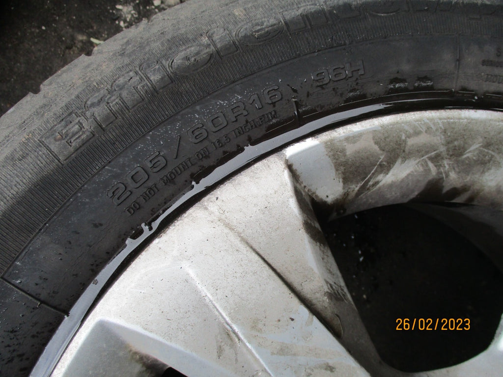 HYUNDAI I40 2012 16 INCH ALLOY WHEEL WITH TYRE 205/60R16 REF 4