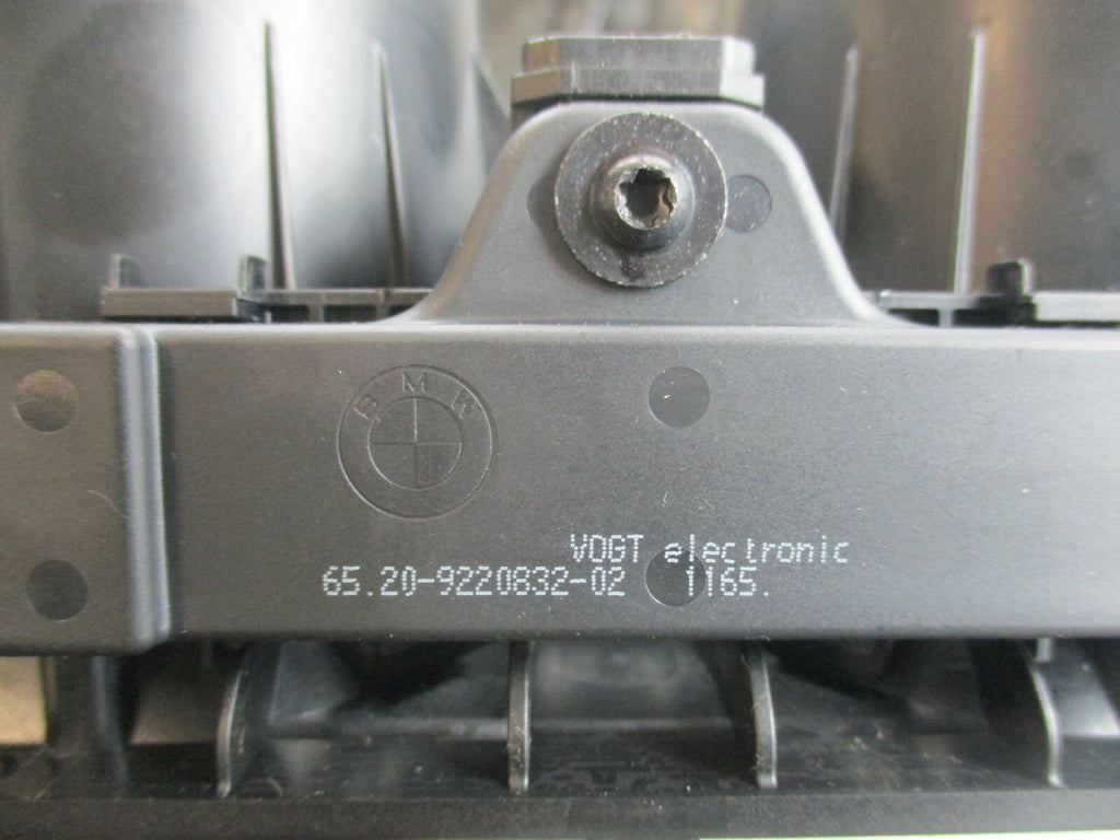 BMW 1 SERIES F20 F21 CENTRE CONSOLE AMP SOCKET & CUP HOLDERS 9207321 9220832