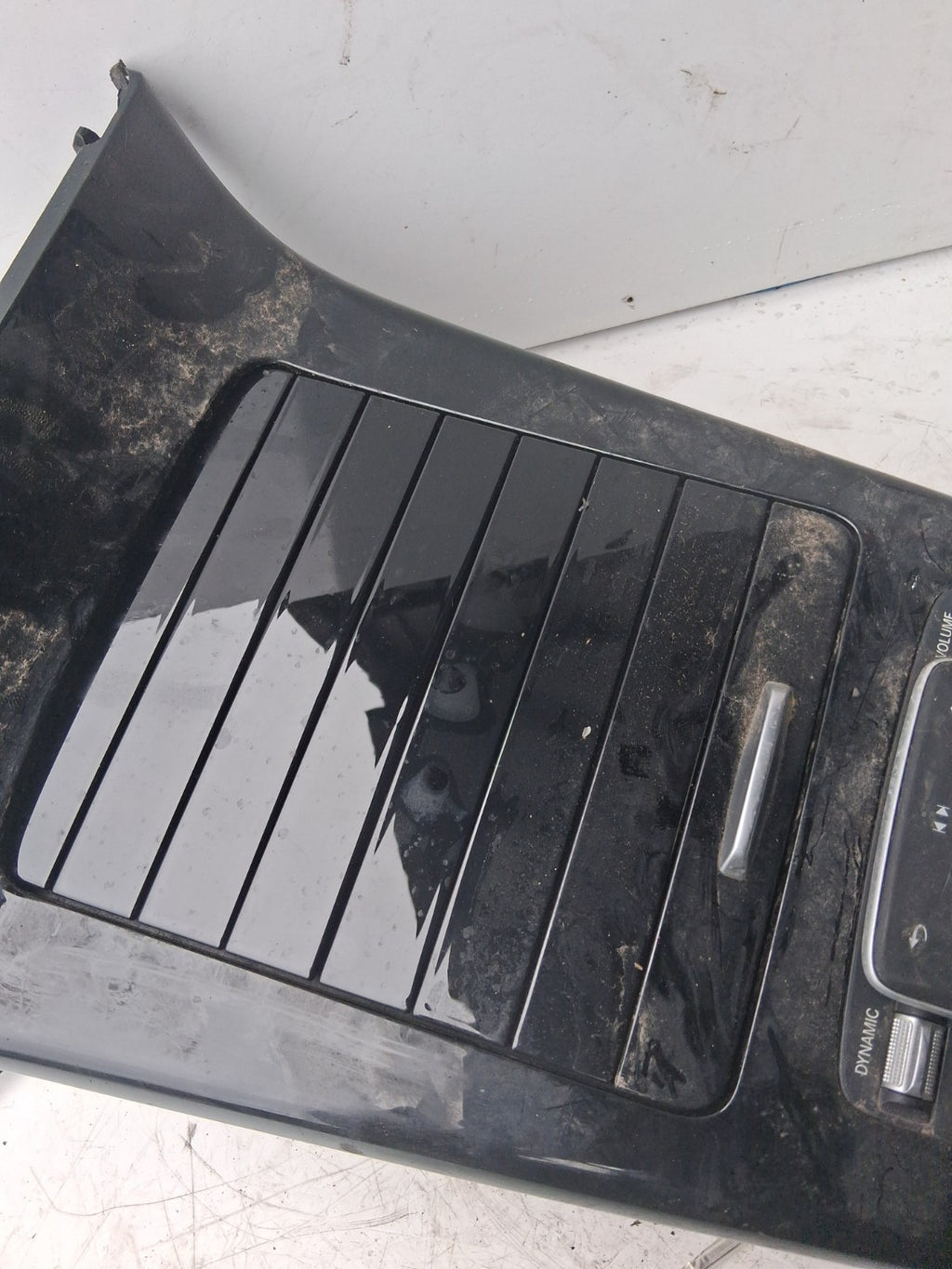 2019 MERCEDES-BENZ A CLASS CENTRE CONSOLE STORAGE PANEL A17768061
