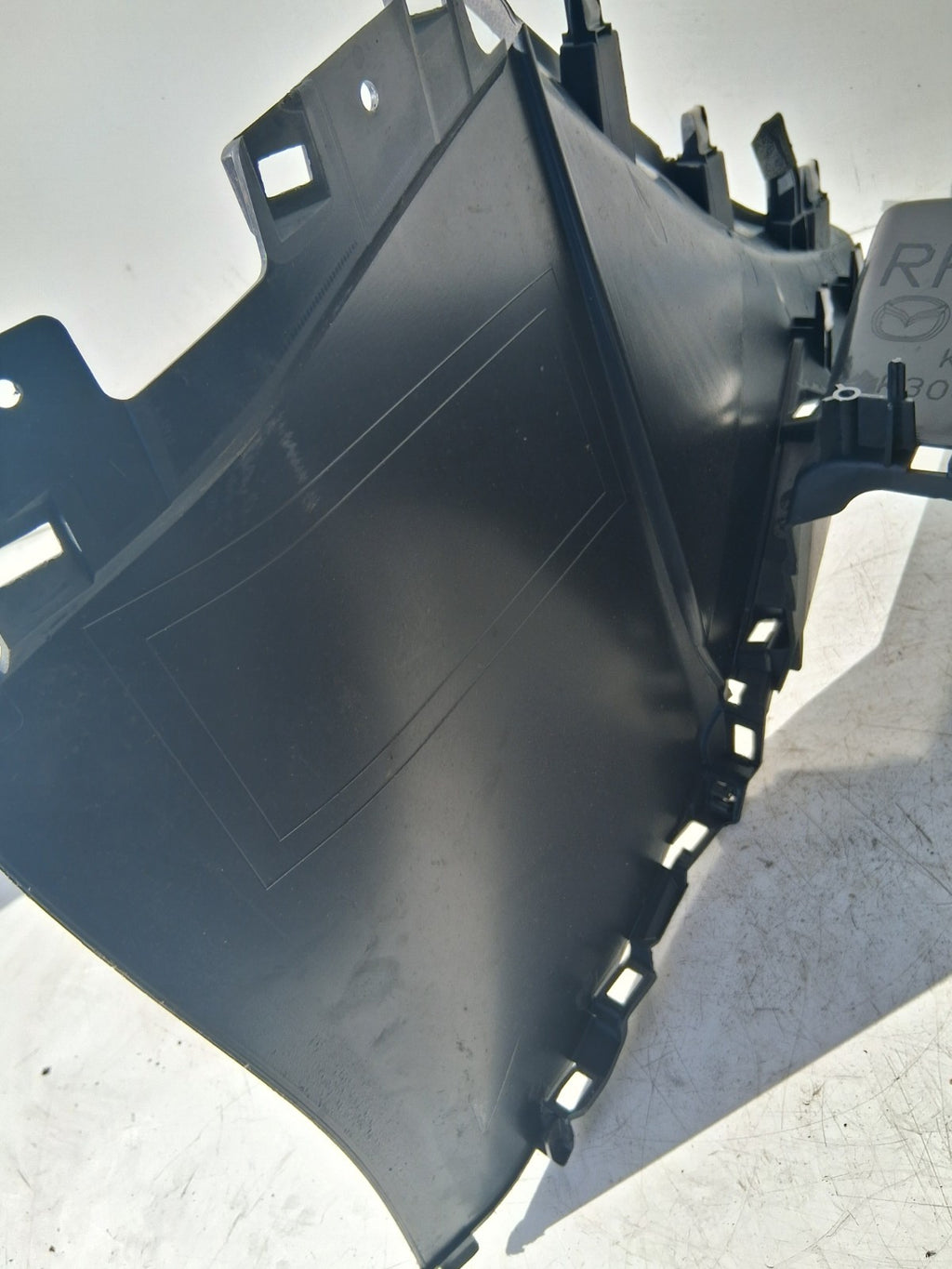 2013 MAZDA CX5 MK1 CENTRE CONSOLE USB PORT AND TRIM