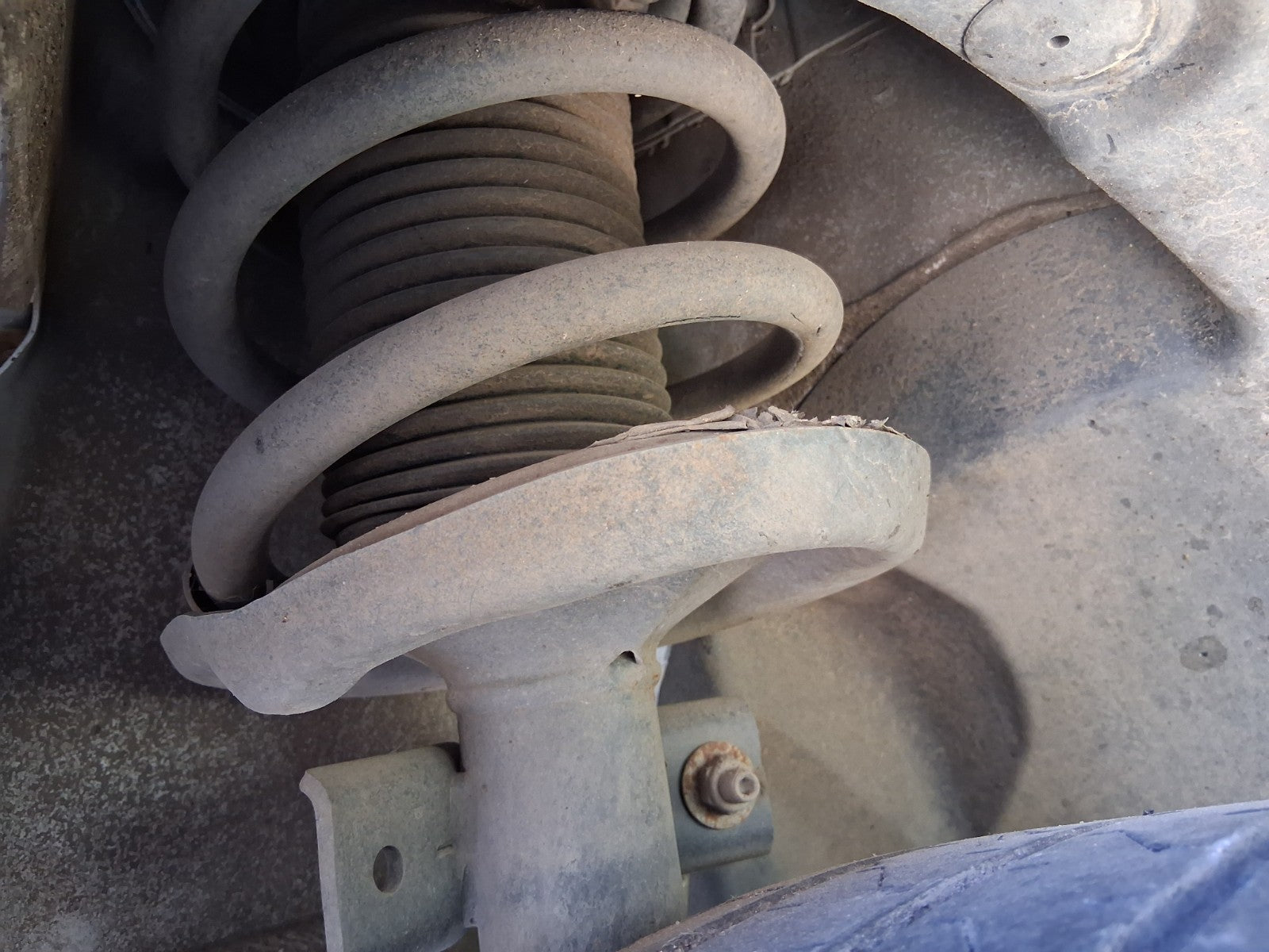 2020 RENAULT MASTER MK3 NSF PASSENGER SIDE FRONT SHOCK ABSORBER