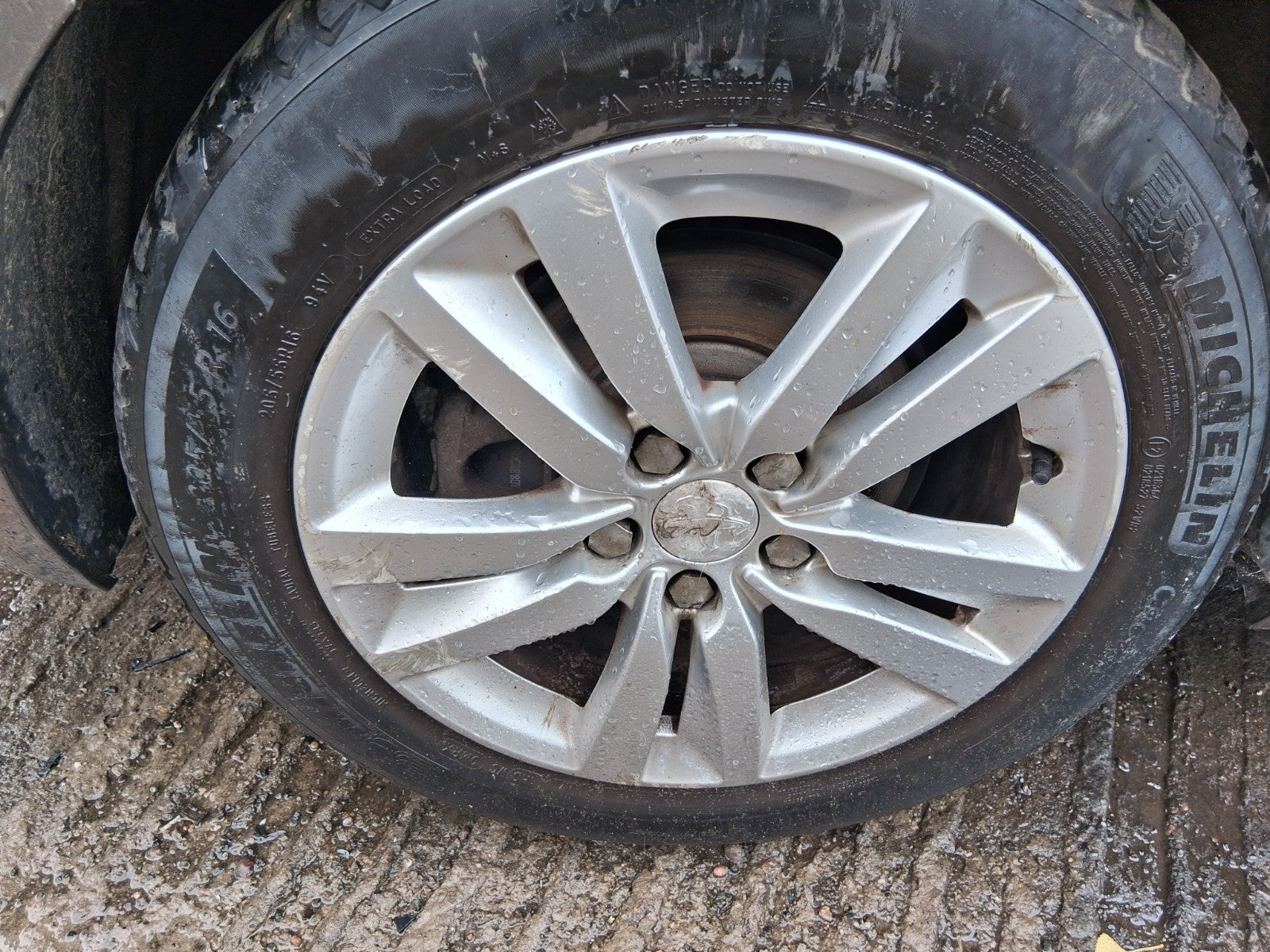 2015 PEUGEOT 308 MK2 ESTATE 16 INCH ALLOY WHEEL WITH TYRE 205/55R16