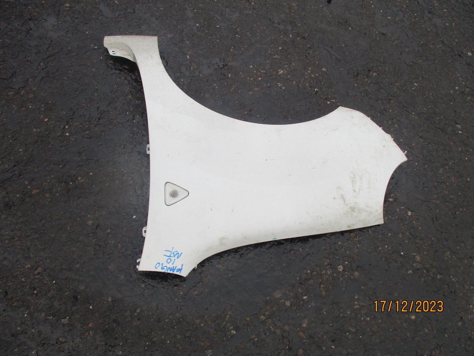 2010 RENAULT KANGOO MK2 NS PASSENGER SIDE FRONT WING PANEL WHITE