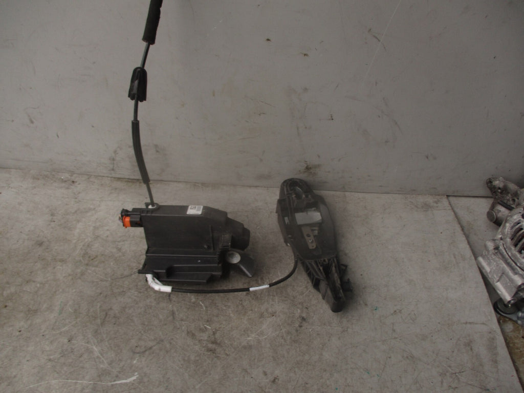 2014 PEUGEOT 308 MK2 NSF PASSENGER SIDE FRONT DOOR LOCK MECHANISM 9810309580