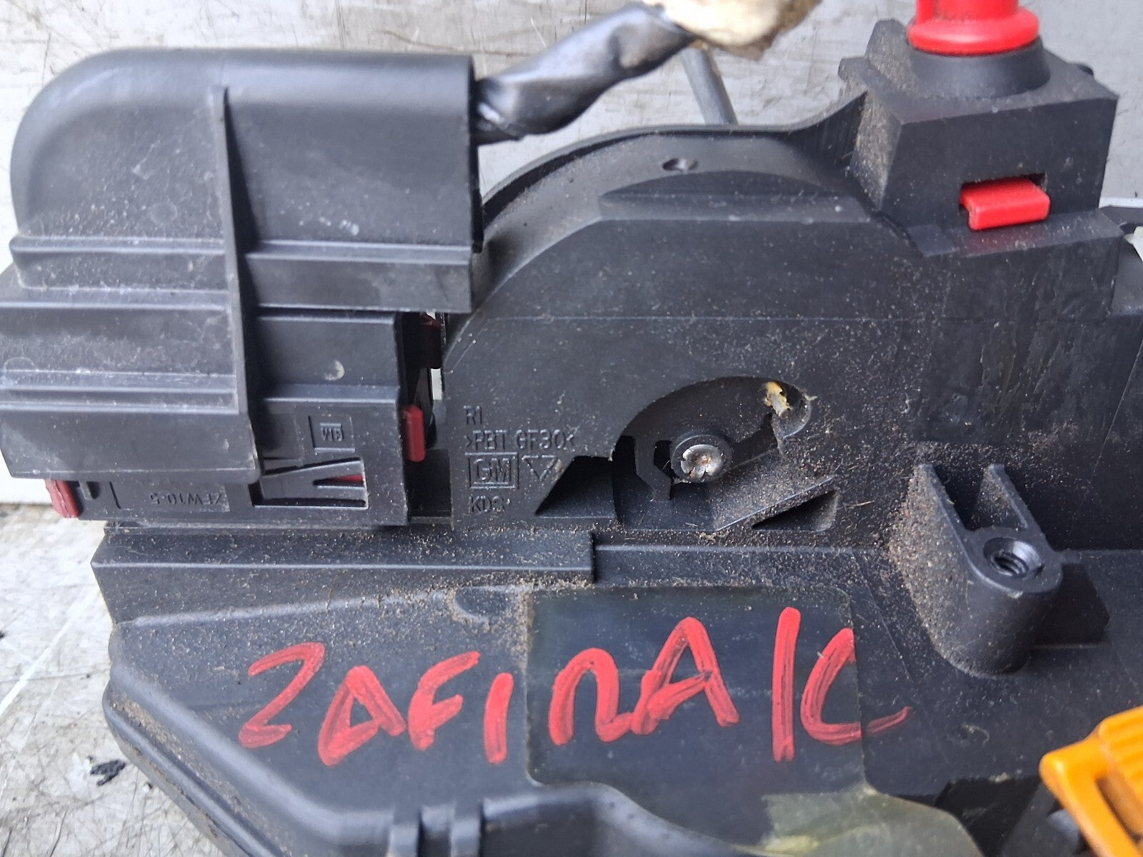 VAUXHALL ZAFIRA C 2016 OSF DRIVER SIDE FRONT DOOR LOCK MECHANISM 3023881