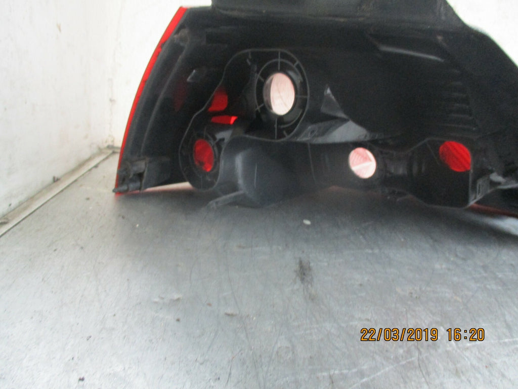 RENAULT MEGANE MK2 2004  OSR DRIVER SIDE REAR LIGHT TAIL LIGHT
