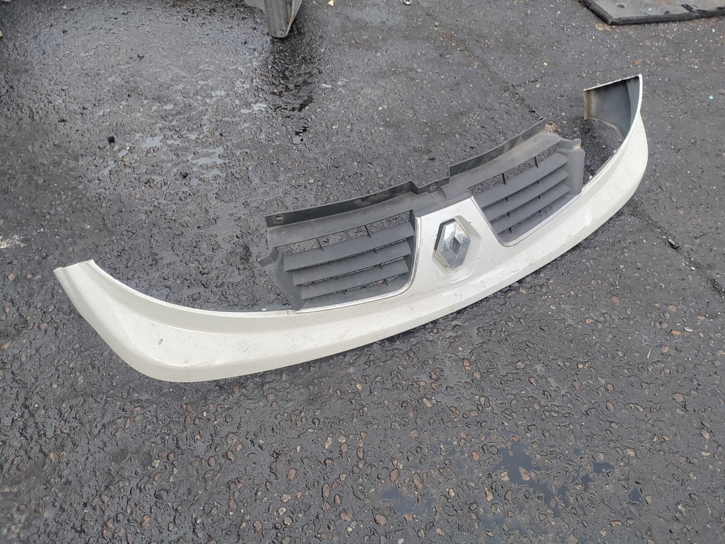 2014 VAUXHALL VIVARO MK1 FRONT GRILL
