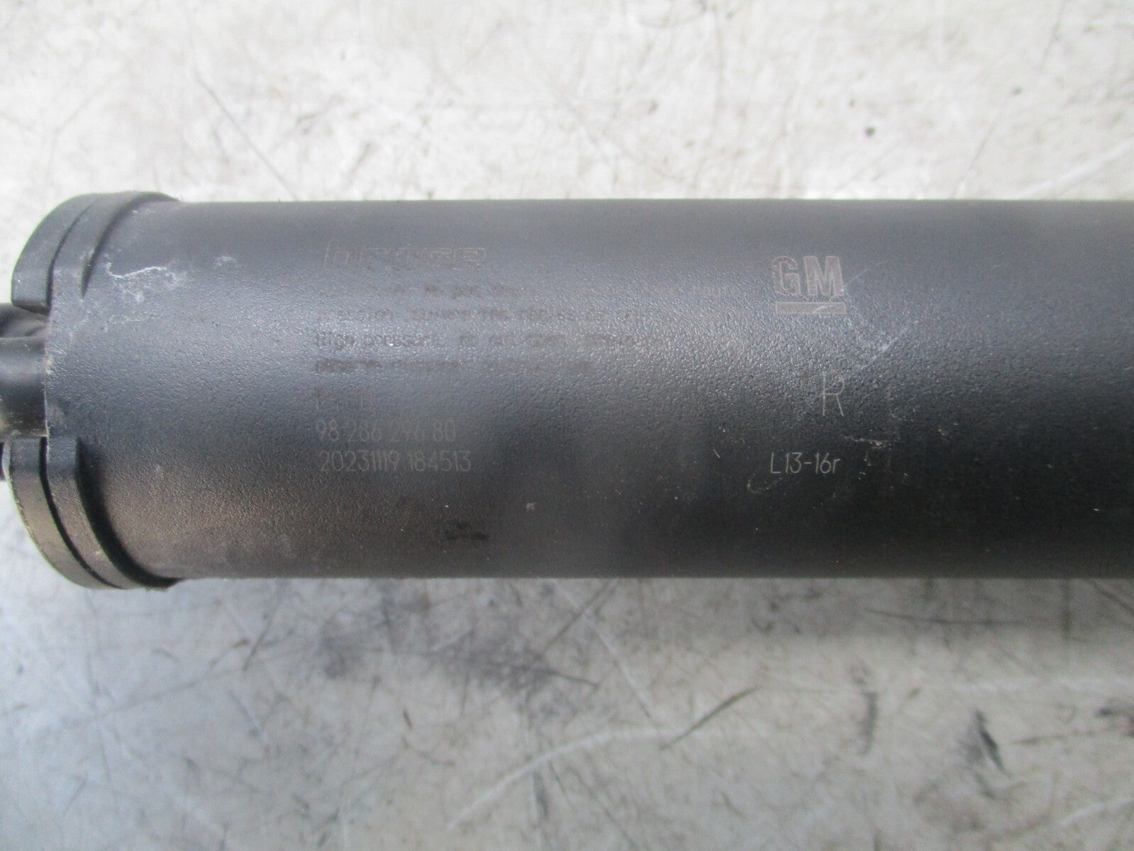2023 VAUXHALL GRANDLAND TAILGATE ELECTRIC LIFTING STRUTS LEFT 9828629680