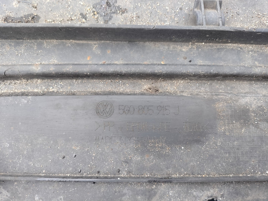 VW VOLKSWAGEN GOLF MK7 2017 FRONT BUMPER LOWER TRIM 5G0805915J