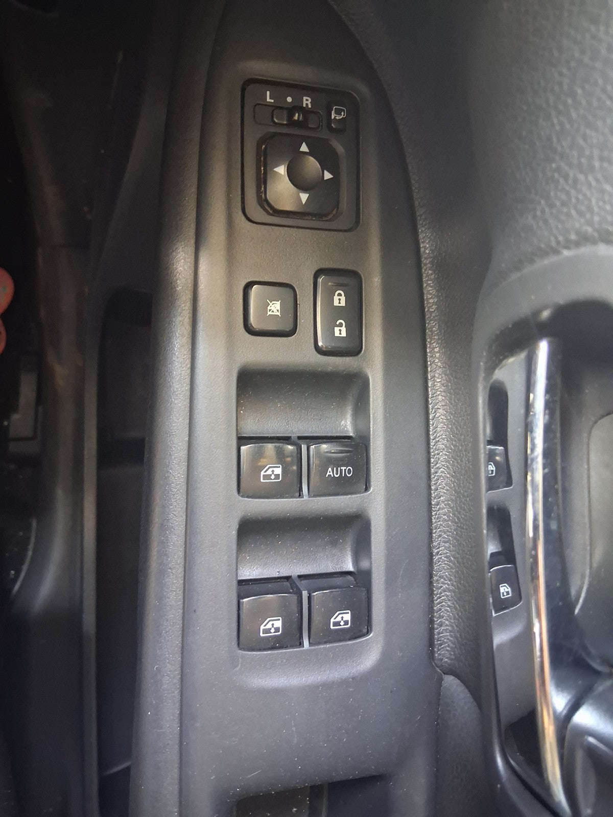 2018 MITSUBISHI OUTLANDER MK3 OSF DRIVER SIDE FRONT POWERFOLD WINDOW SWITCH