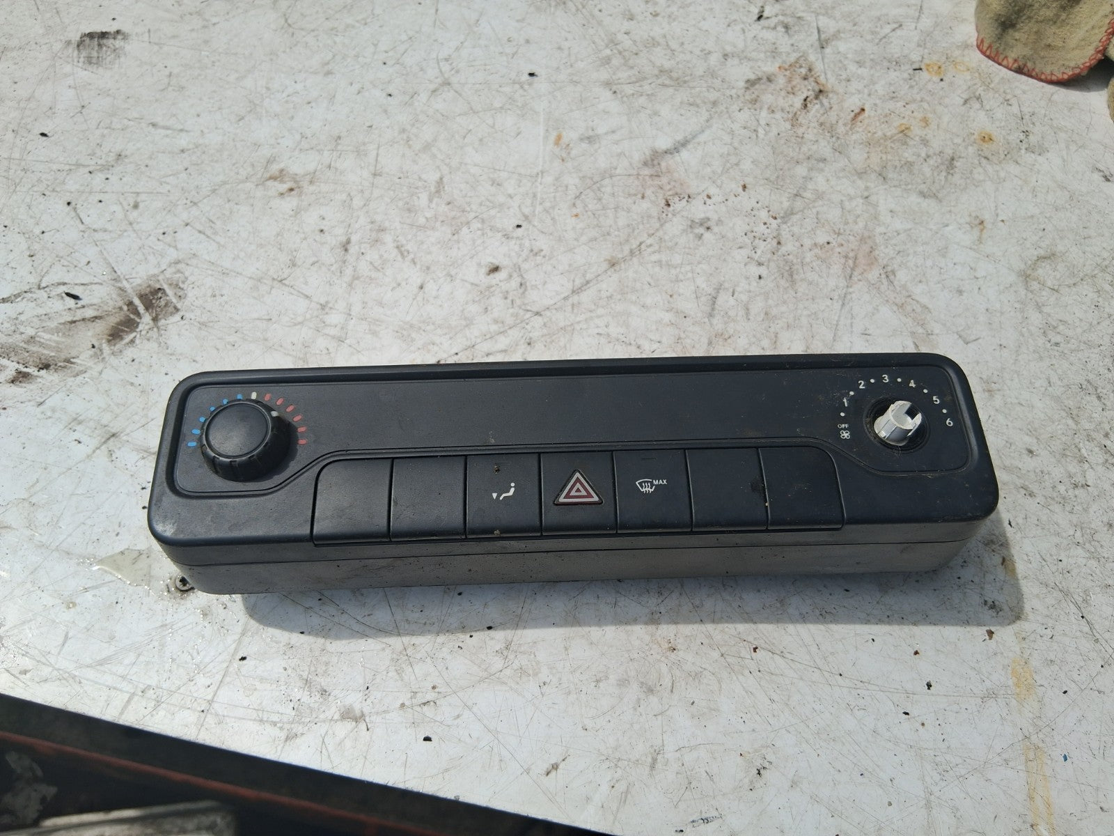 MERCEDES BENZ SPRINTER W907 2018 HEATER AC CLIMATE CONTROL SWITCH A9079055405