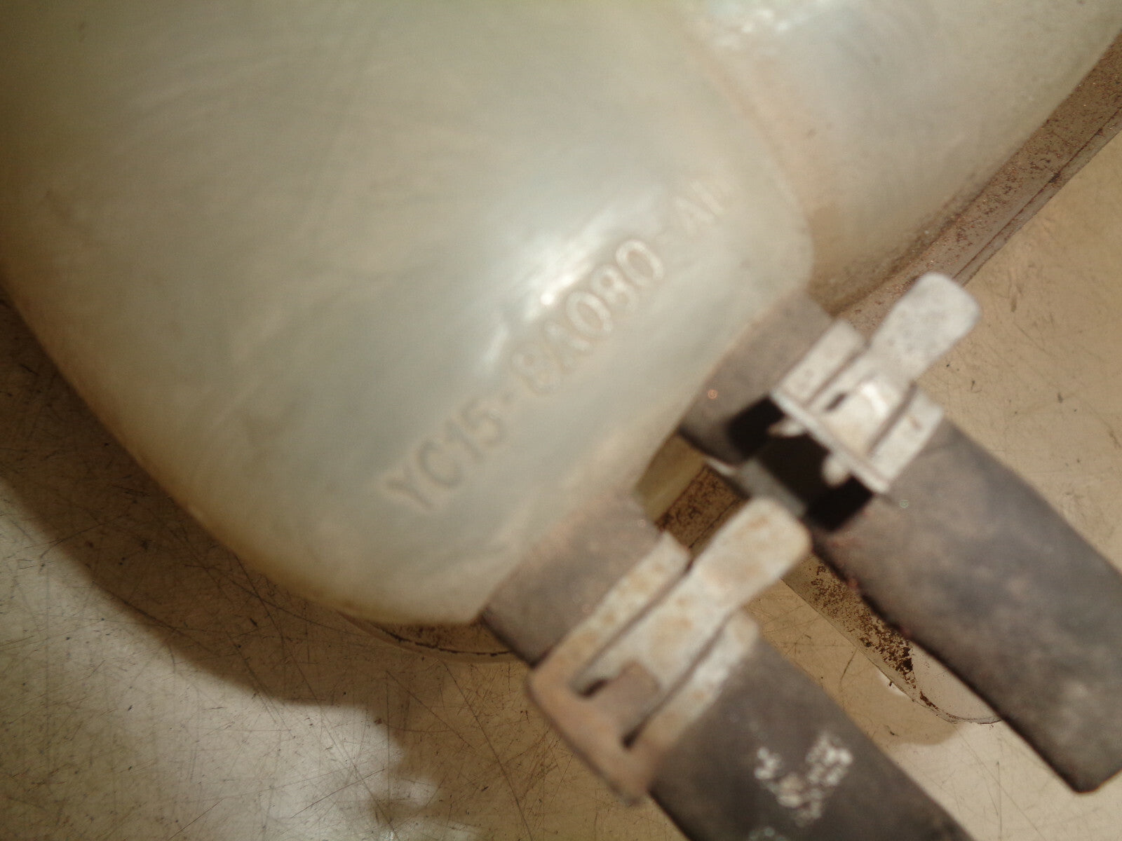 FORD TRANSIT 2003 MK6 LDV CONVOY COOLANT EXPANSION TANK YC158A080AD