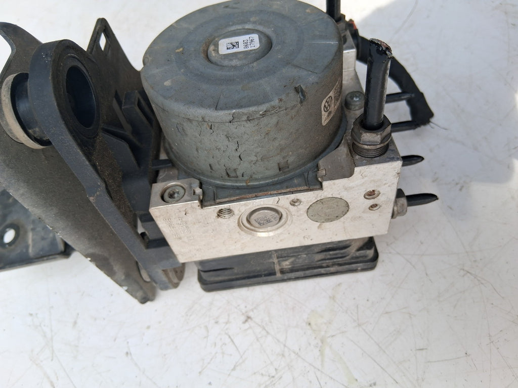 SEAT LEON 2017 BRAKE ABS PUMP MODULE 5Q0614517AF