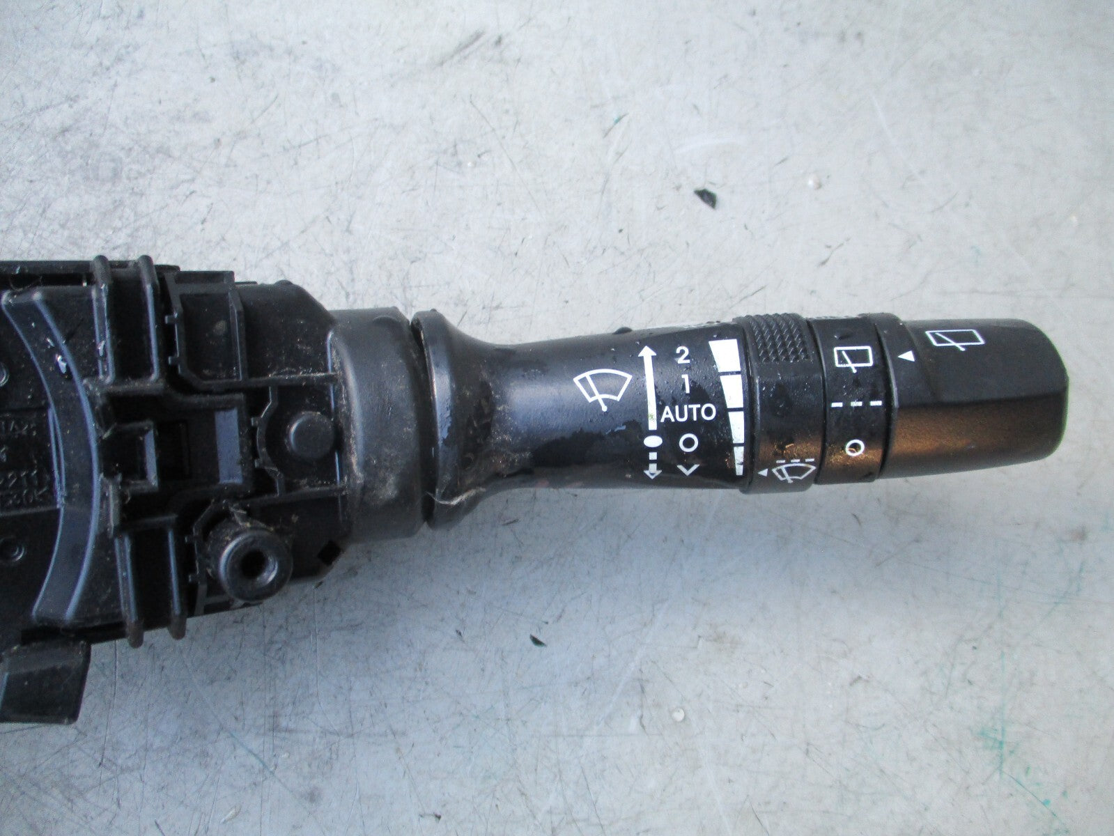 2012 HYUNDAI I40 1.7 DIESEL INDICATOR & WIPER STALKS 934103Z000