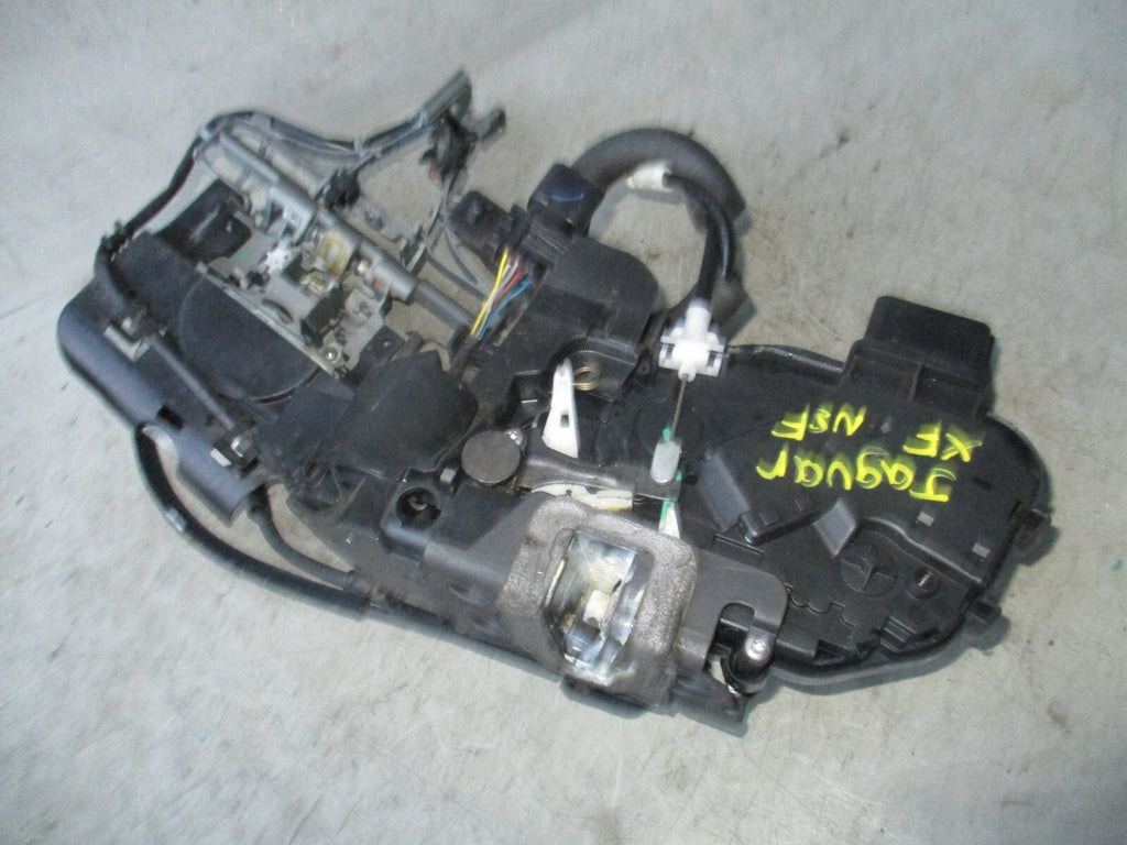JAGUAR XF 2009 NSF PASSENGER SIDE FRONT DOOR LOCK MECHANISM 6W8A21813GD