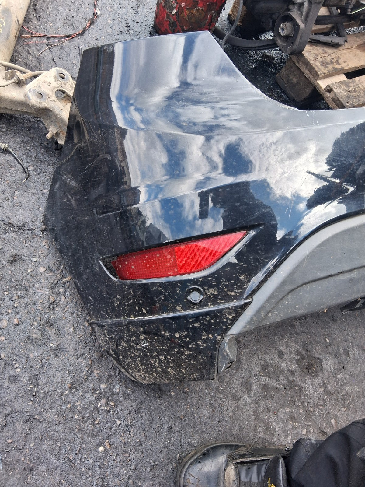 2014 FORD FIESTA MK7 COMPLETE REAR BUMPER WITH PDC SENSORS BLACK