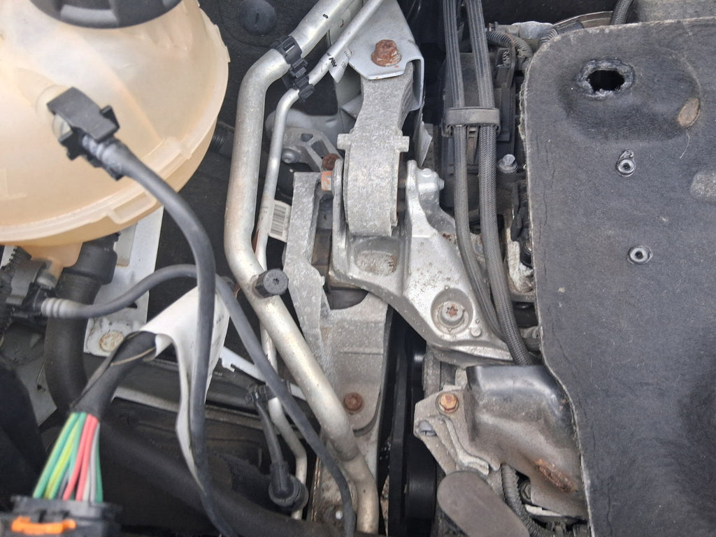 2019 CITROEN DISPATCH MK3 2.0 DIESEL OSF DRIVER SIDE FRONT ENGINE MOUNT