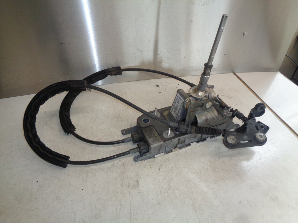 VW VOLKSWAGEN PASSAT CC 2012 6 GEAR SHIFTER WITH LINKAGES 3C0711049AG
