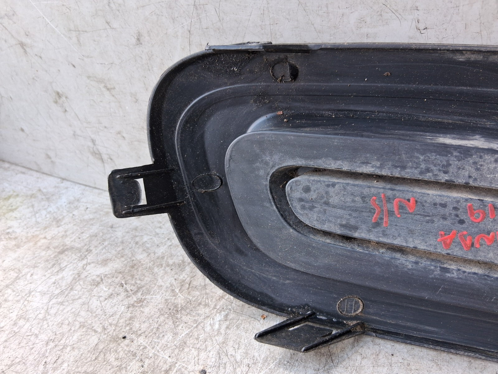 2019 FIAT PANDA MK3 NSF PASSENGER SIDE FRONT FOG LIGHT TRIM SURROUND 735520448