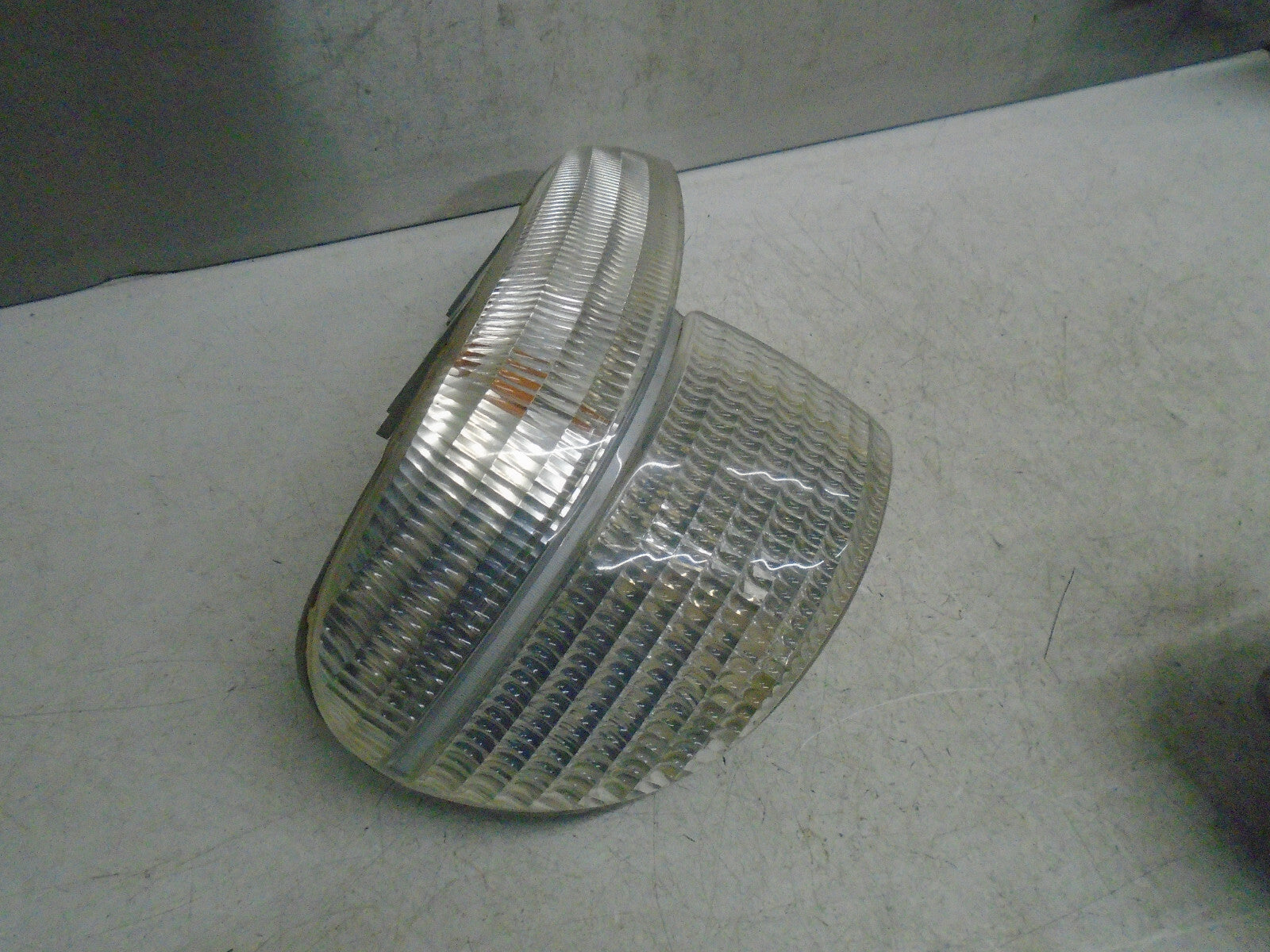 FORD EXPLORER 2000 OSF DRIVER SIDE FRONT HEADLIGHT HEADLAMP