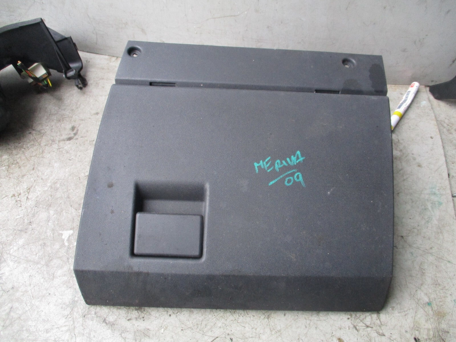 VAUXHALL MERIVA A MK1 2009 GLOVE BOX STORAGE COMPARTMENT  464652911