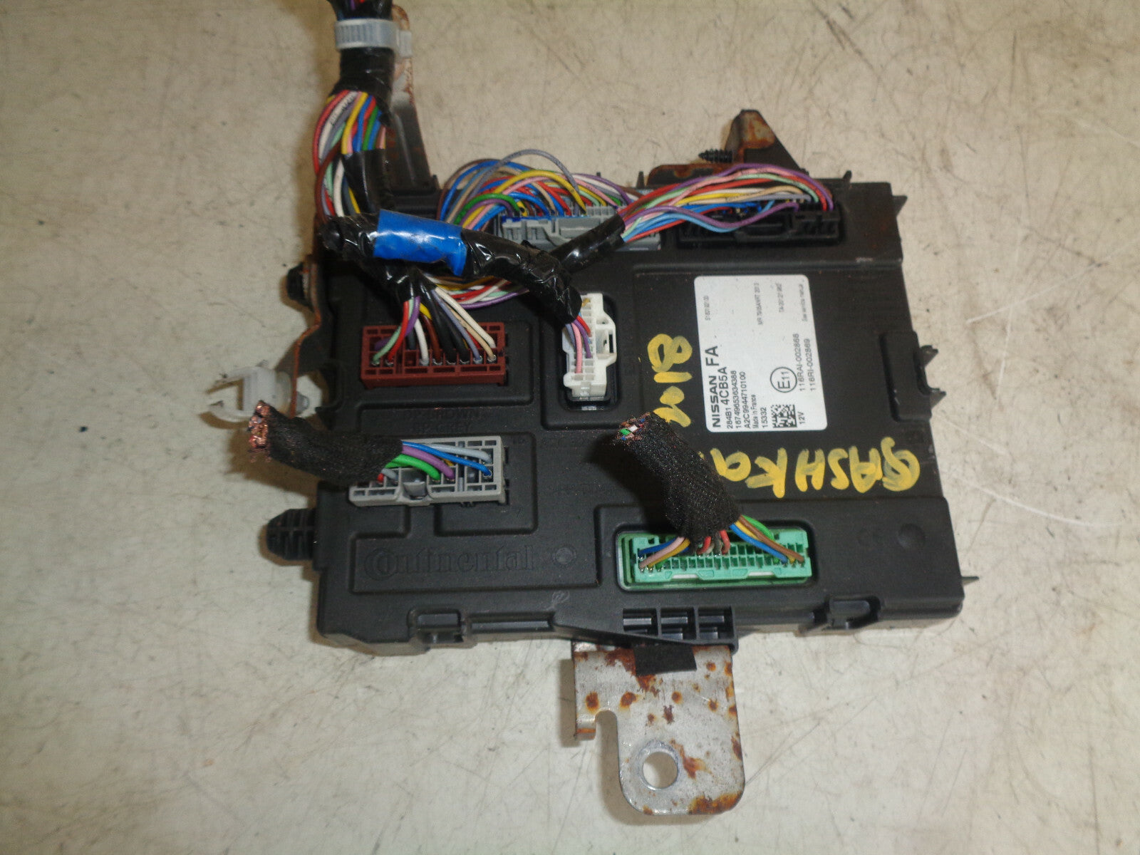 NISSAN QASHQAI J11 MK2 2018 BODY CONTROL MODULE 284B14CB5A DAMAGED