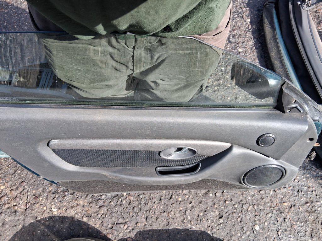 MG MGF 1996 MK1 NSF PASSENGER SIDE FRONT LEFT COMPLETE DOOR GREEN
