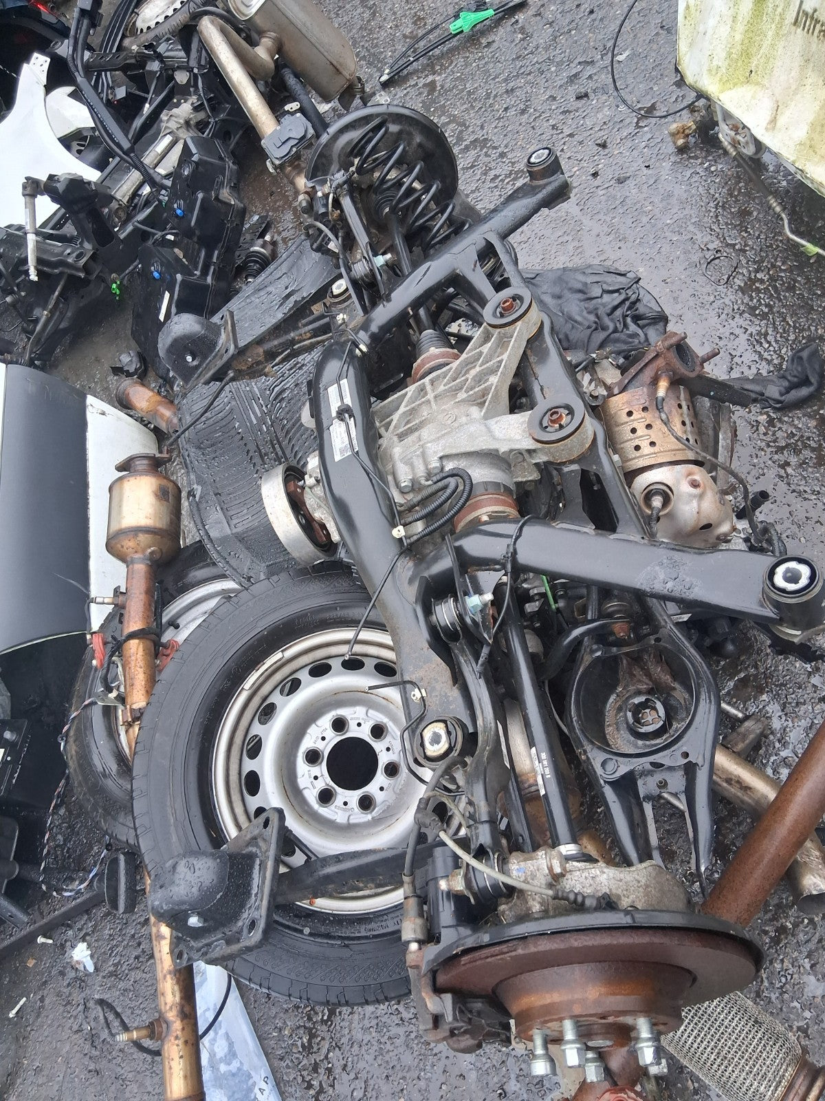 2023 VOLKSWAGEN TIGUAN 2.0 DIESEL COMPLETE REAR AXLE DIFF HUB DISC TYPE