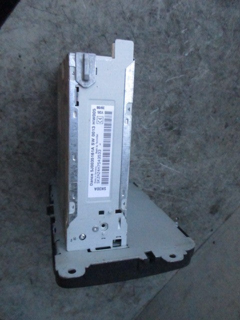 2008 SKODA FABIA MK2 CD RADIO PLAYER UNIT 5J0035161A