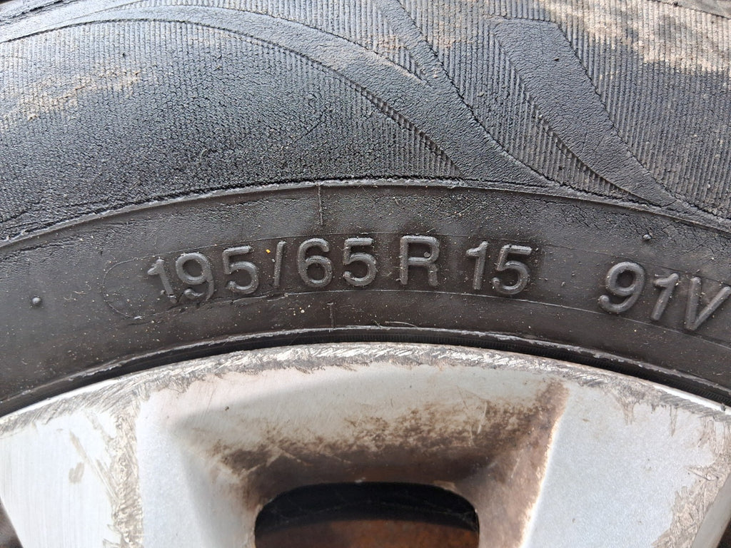 2007 VW VOLKSWAGEN GOLF MK5 15 INCH ALLOY WHEEL WITH TRYE 195/65R15