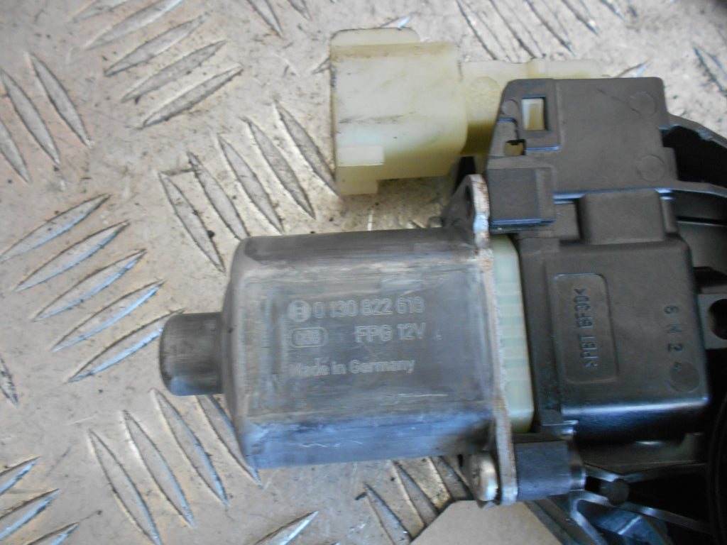 FORD FIESTA MK8 2015 3 DOOR NSF PASSENGER SIDE FRONT WINDOW MOTOR
