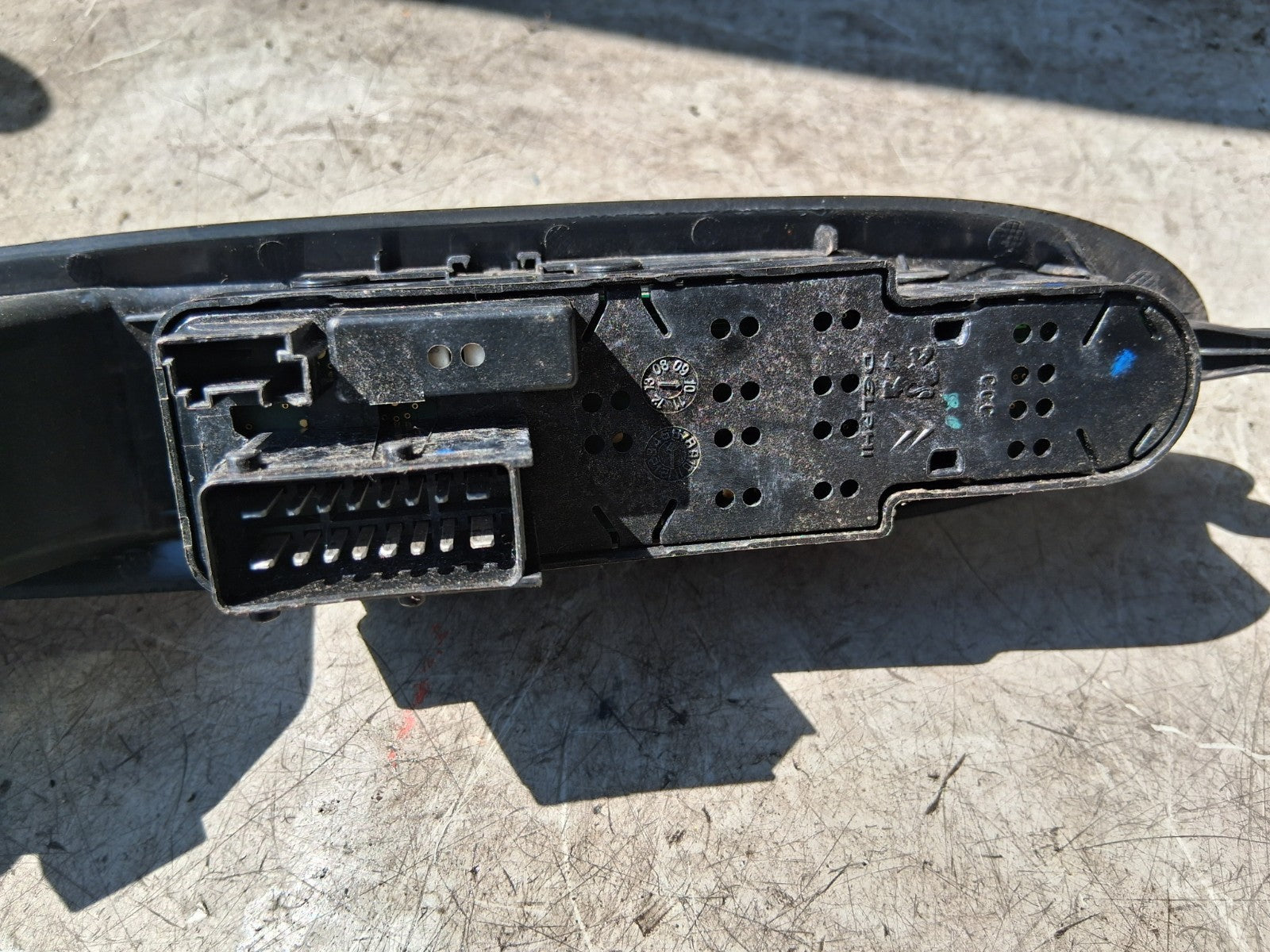 2011 CITROEN DS3 OSF DRIVER SIDE FRONT RIGHT WINDOW CONTROL SWITCH 96652235XT