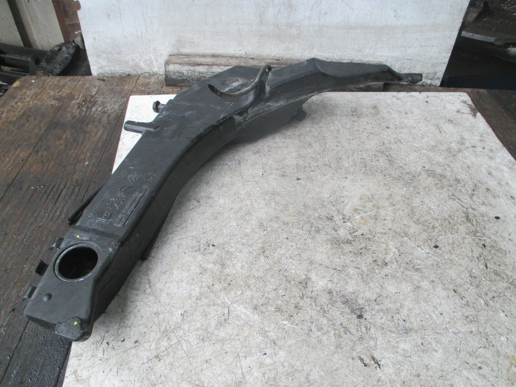PEUGEOT 308 MK2 2018 FRONT WINDSCREEN WASHER WATER BOTTLE