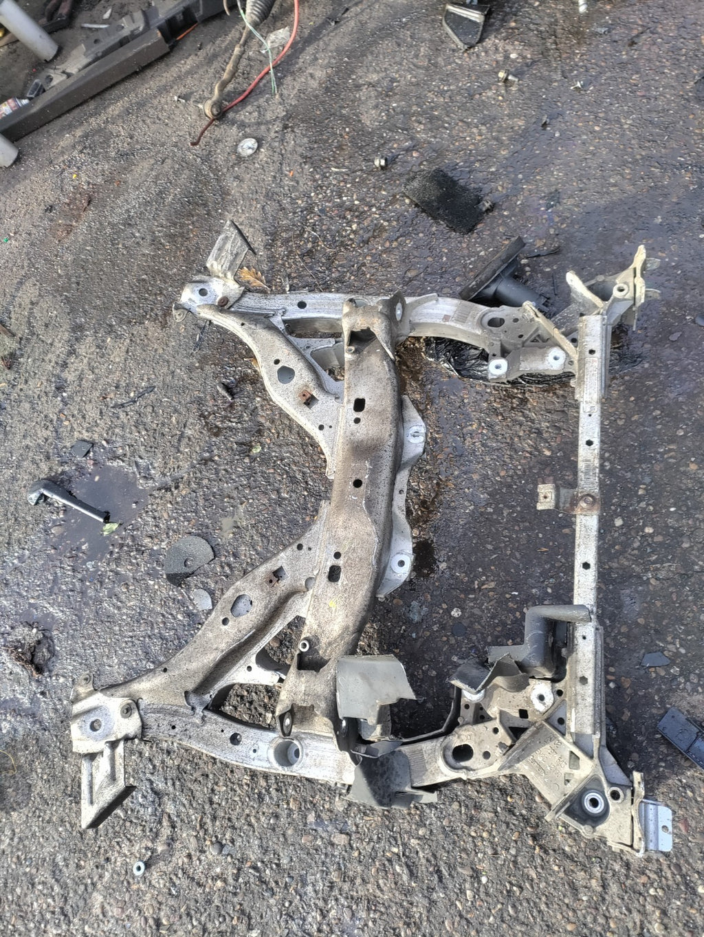 2012 BMW 5 SERIES F10 2.0 DIESEL FRONT ENGINE SUBFRAME AXLE CARRIER 6797643